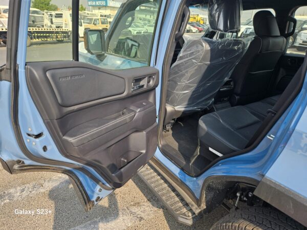 Toyota Prado 2.8L Diesel Full Options Europe Specs Without Sunroof - Image 25