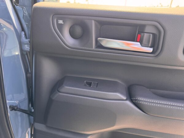 Toyota Prado - Image 14
