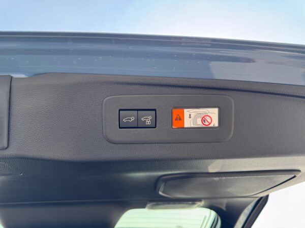 Toyota Prado - Image 15