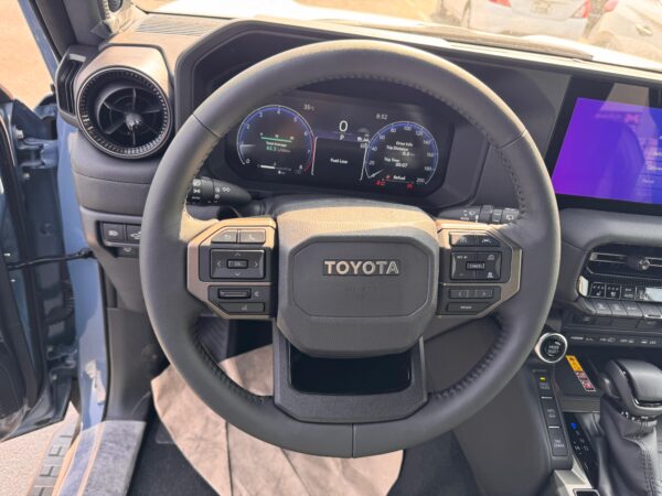 Toyota Prado - Image 38