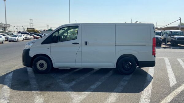 2025 Toyota Hiace Cargo 3.5L swing door Standard Roof - Image 21