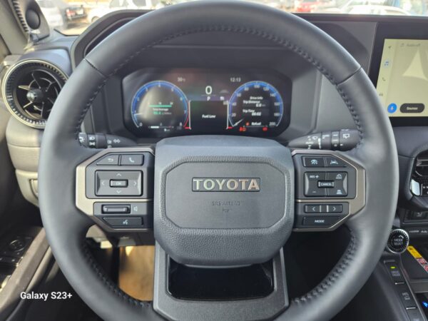 TOYOTA PRADO LC250 2.4L TURBO PETROL WITHOUT SUNROOF - Image 13