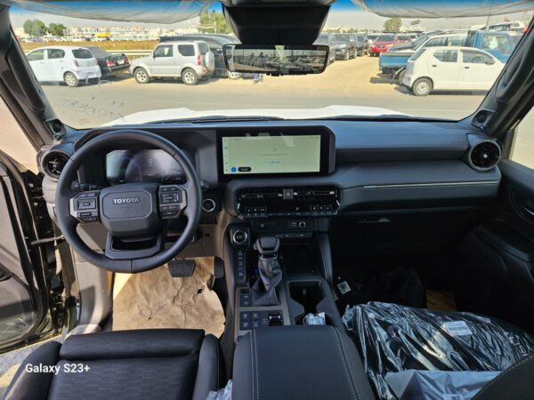 TOYOTA PRADO LC250 2.4L TURBO PETROL WITHOUT SUNROOF - Image 4