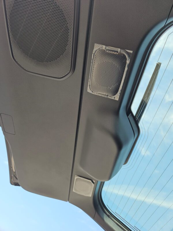 TOYOTA PRADO LC250 2.4L TURBO PETROL WITHOUT SUNROOF - Image 25