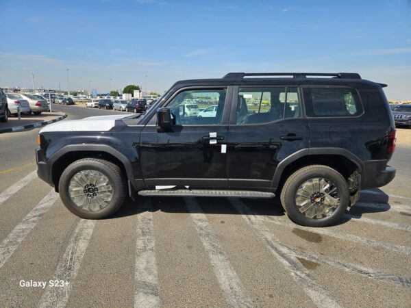 TOYOTA PRADO LC250 2.4L TURBO PETROL WITHOUT SUNROOF - Image 23