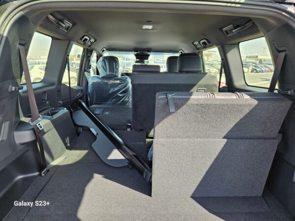 TOYOTA PRADO LC250 2.4L TURBO PETROL WITHOUT SUNROOF - Image 16